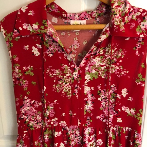 Red floral dress by independent Canadian designer - Picture 1 of 6